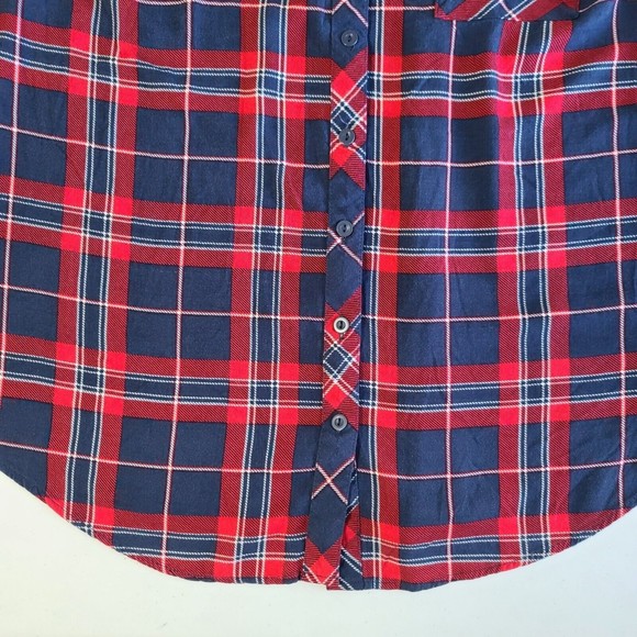 Torrid Stretch Challis Button Front Shirt Women's Size 2 Red Blue Plaid - Picture 10 of 14